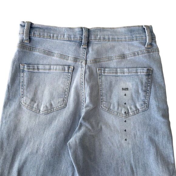 Gloria Vanderbilt Amanda Capris Denim Light Wash DGVB4957 Women's 4 - Picture 7 of 11